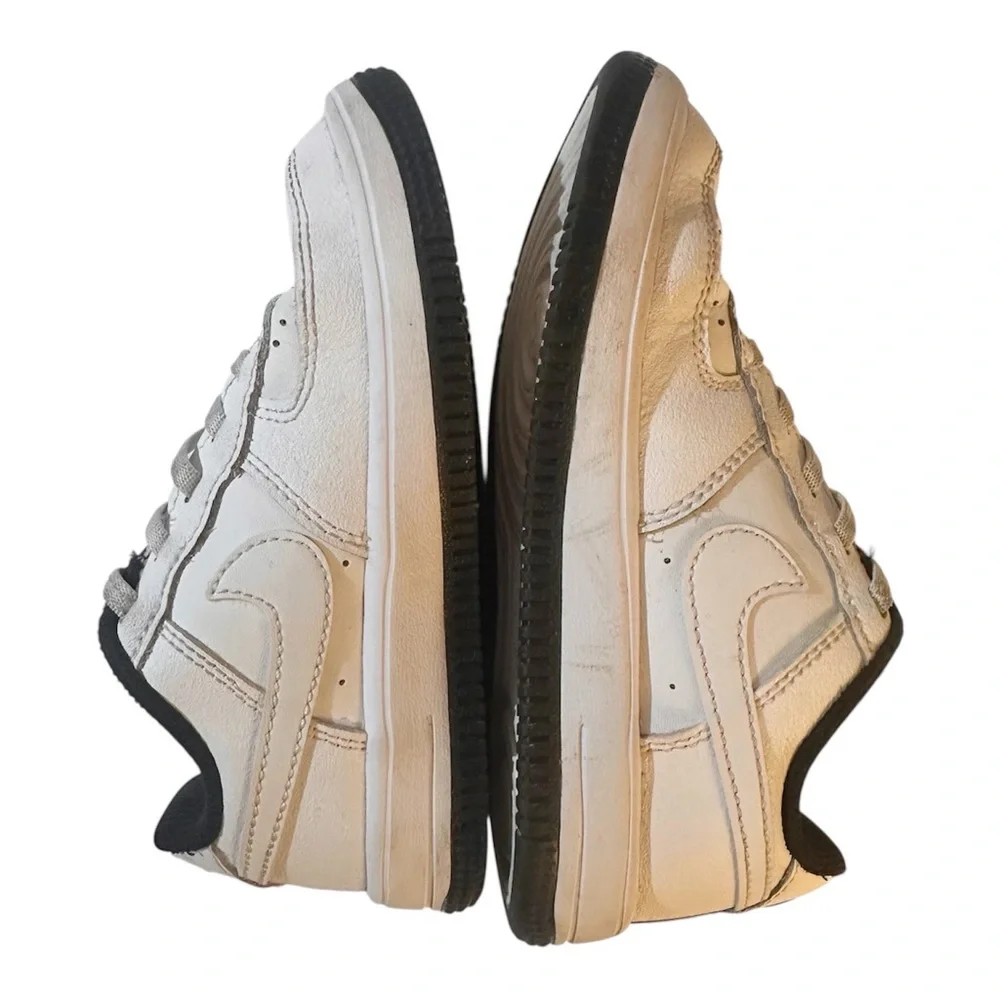 NIKE Force 1 Kids White and Black Low-Top Sneakers